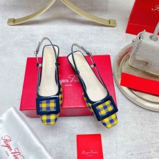 Roger Vivier flat shoes